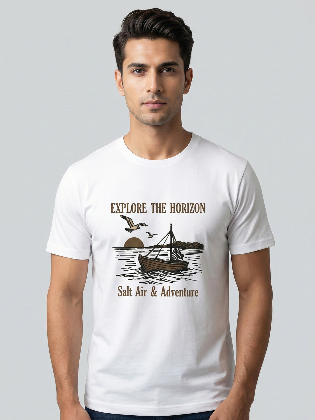 Explore The Horizon Graphic T-Shirt