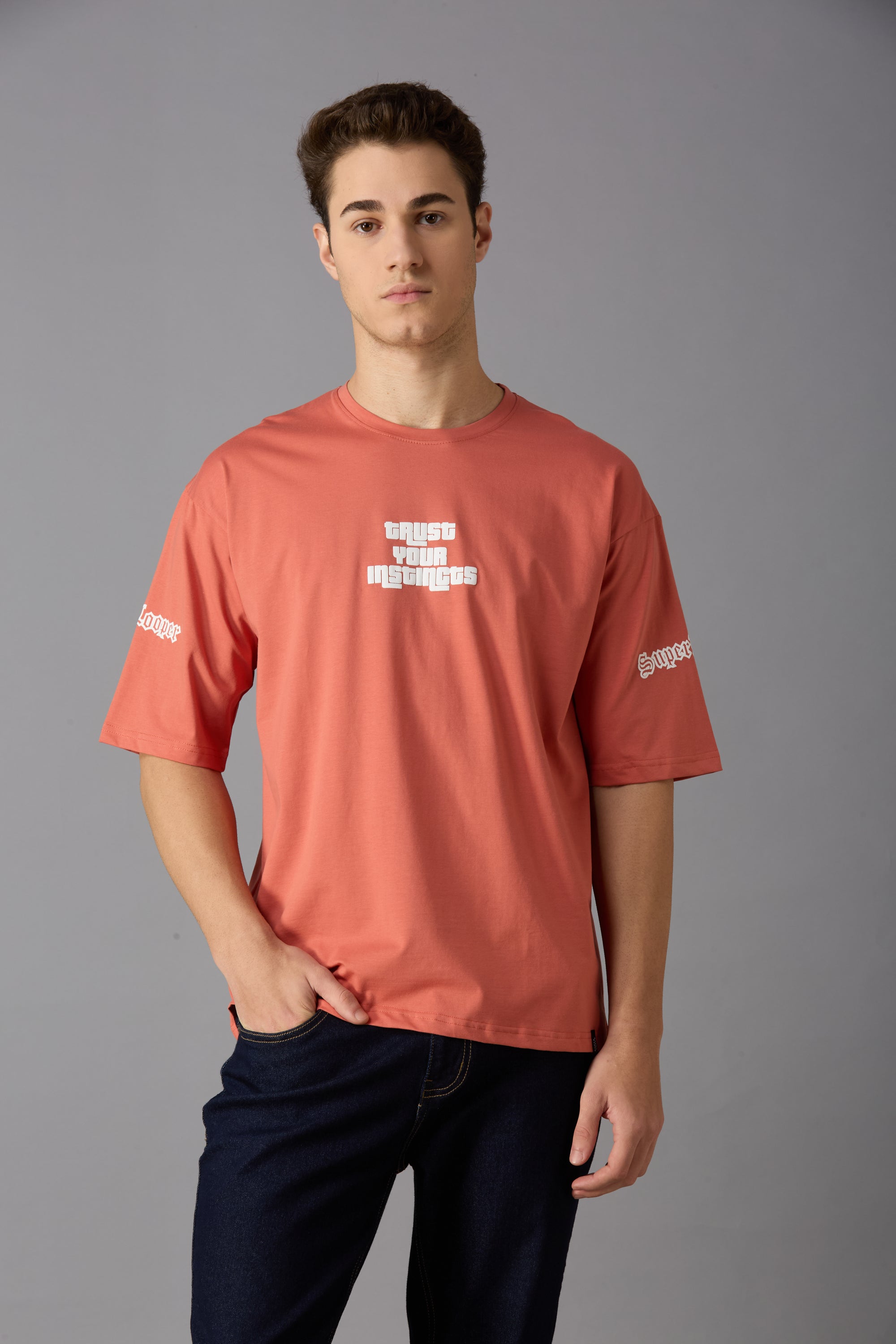 Round neck oversized t-shirt with puff print on front and sleeves