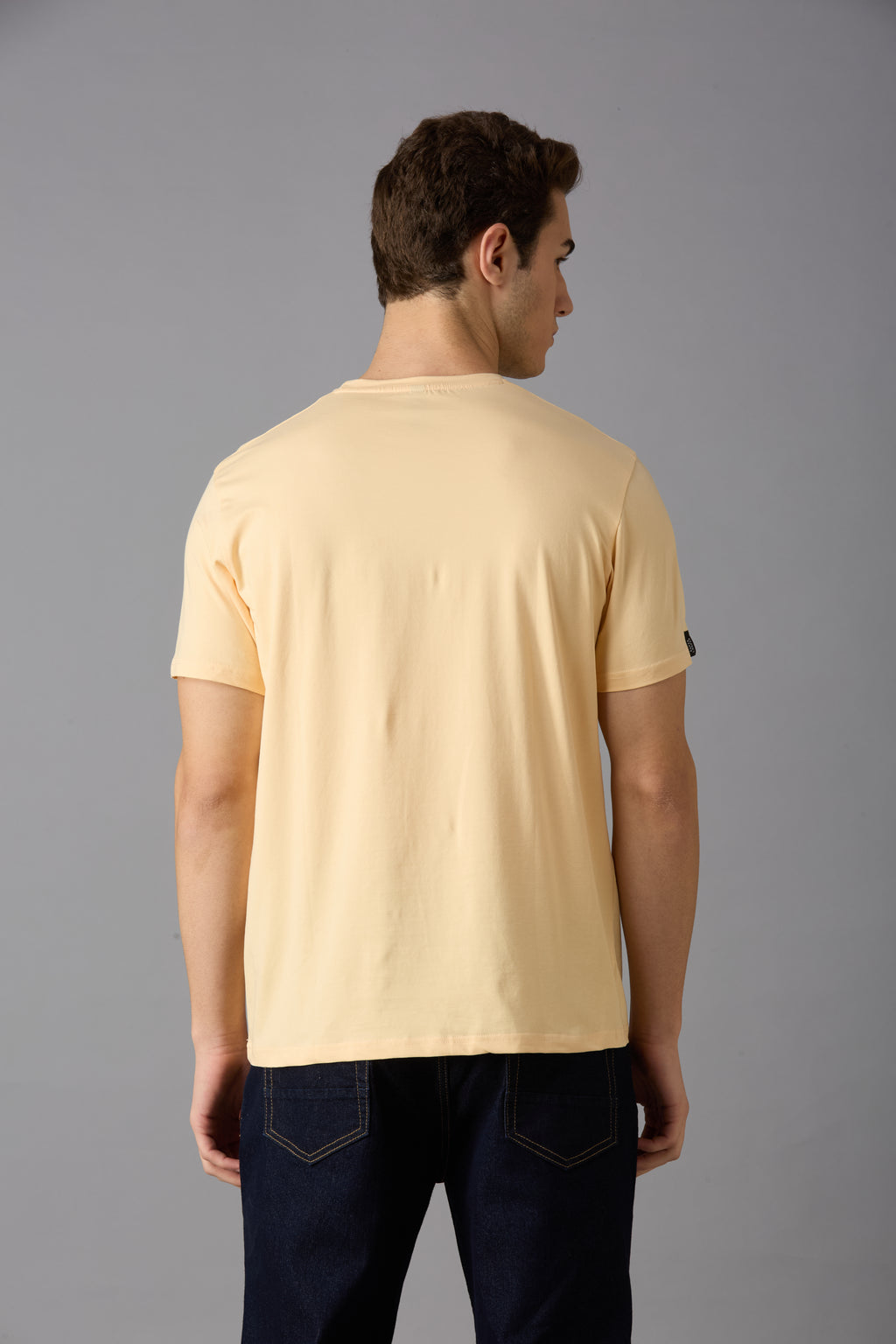 Round neck t-shirt with India flag printing on front