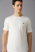 Round neck t-shirt with chest logo print