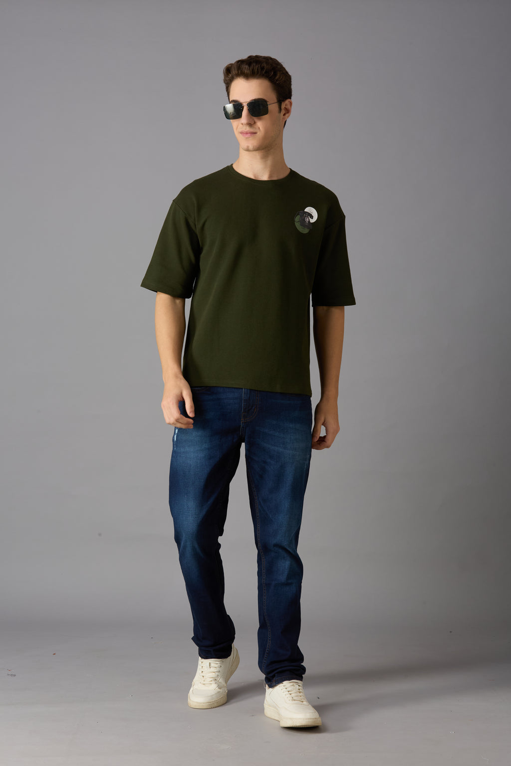 Oversized t-shirt with back print and front chest print