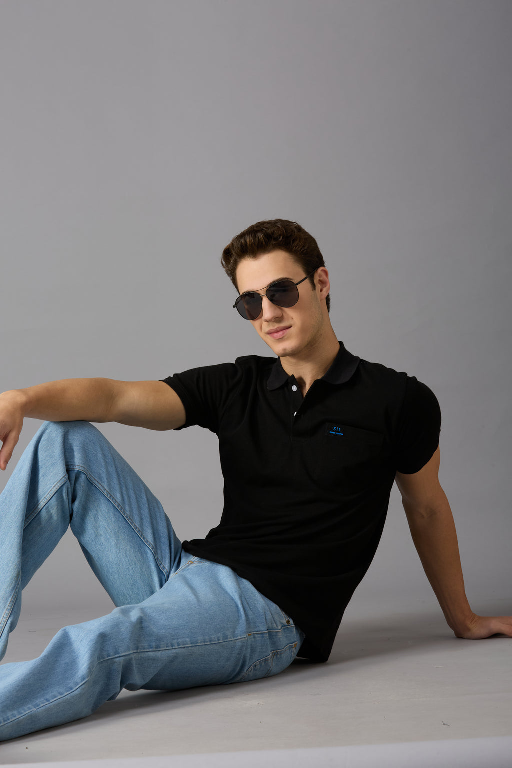 collar tshirt with pocket and print on pocket