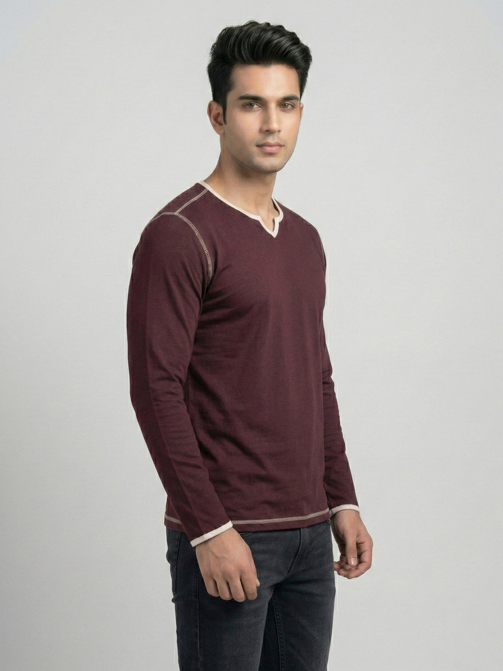 Maroon Contrast Trim V-Neck Full Sleeve T-Shirt
